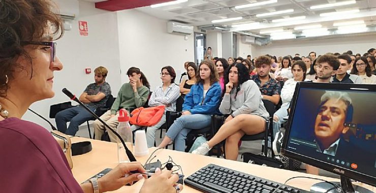 El Embajador mexicano David Nájera Rivas charla con la nueva generación de estudiantes de Relaciones Internacionales de Murcia